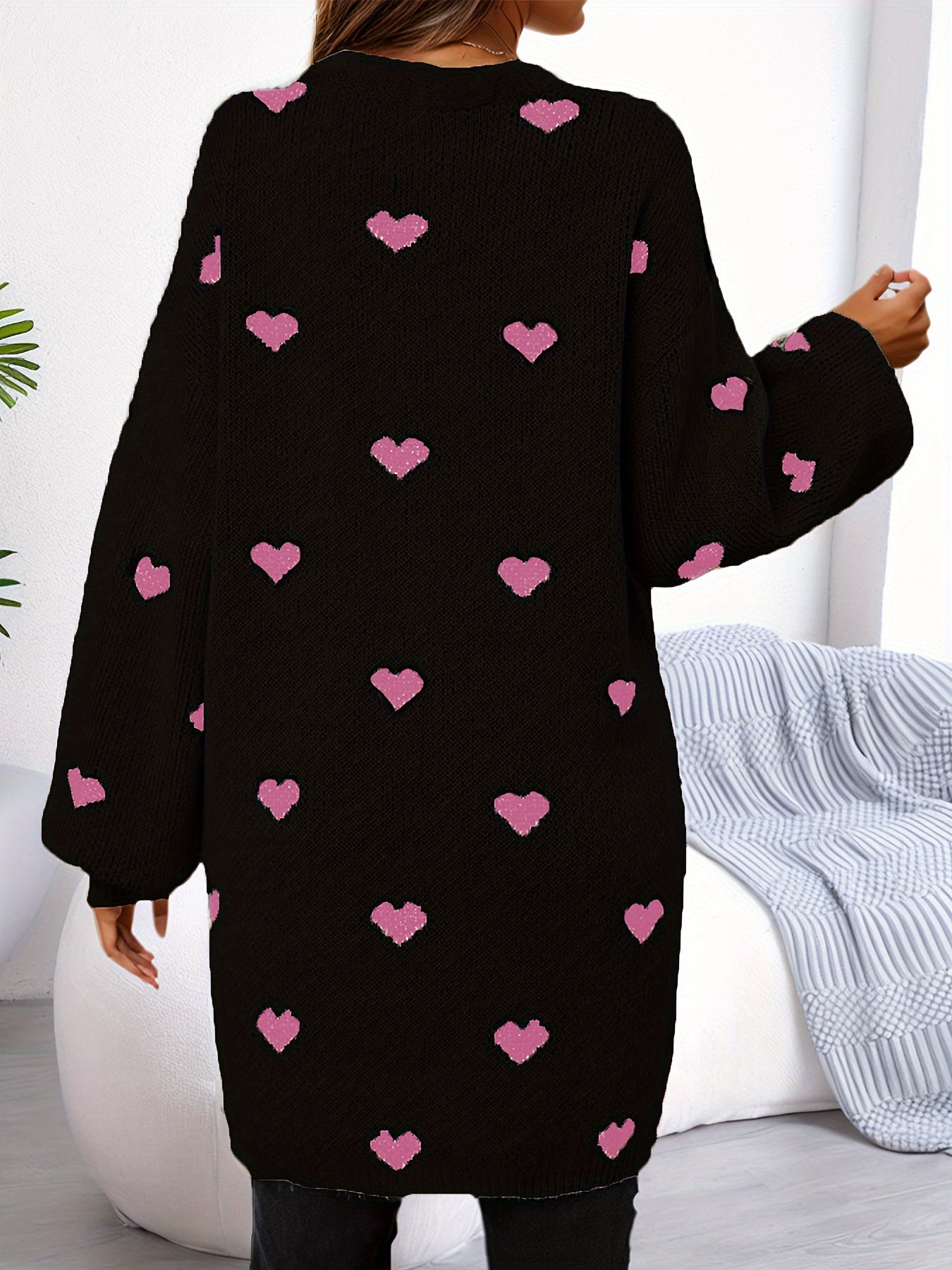 Anne - Elegant Heart Pattern Cardigan