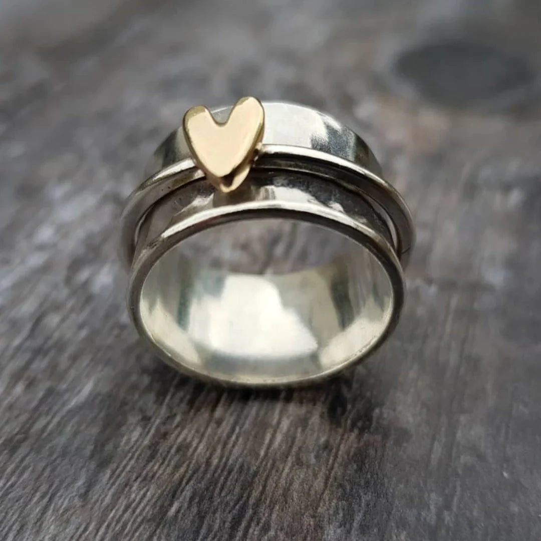 Melody | Silver Ring With a Golden Heart