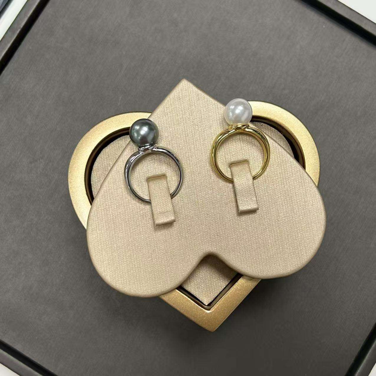 Vintage Pearl Geometric Ring