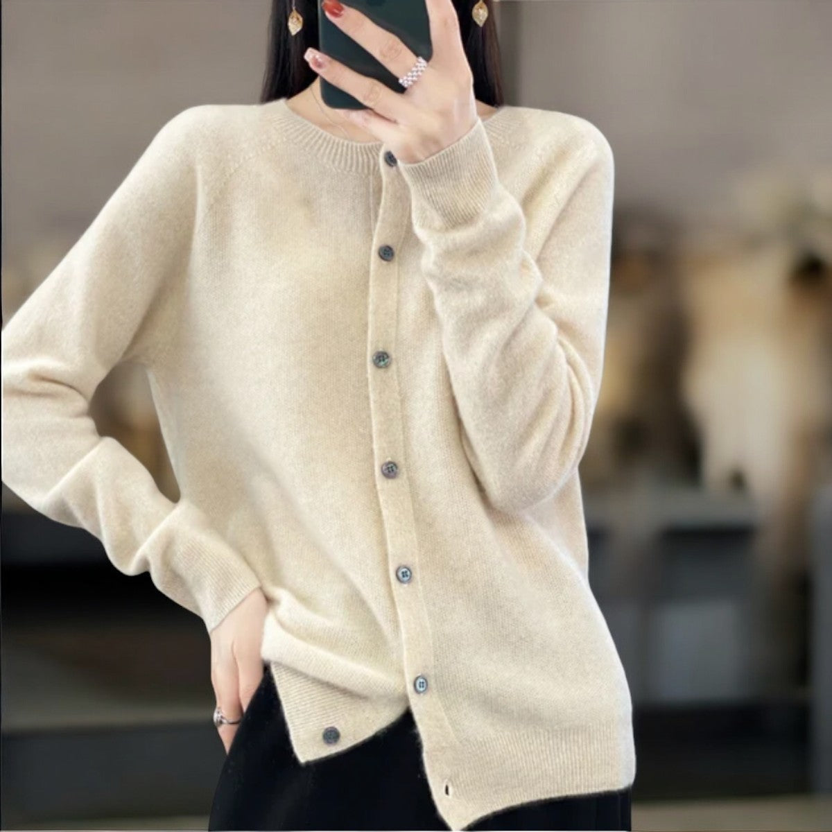 Christine - Cozy Button-Up Cardigan