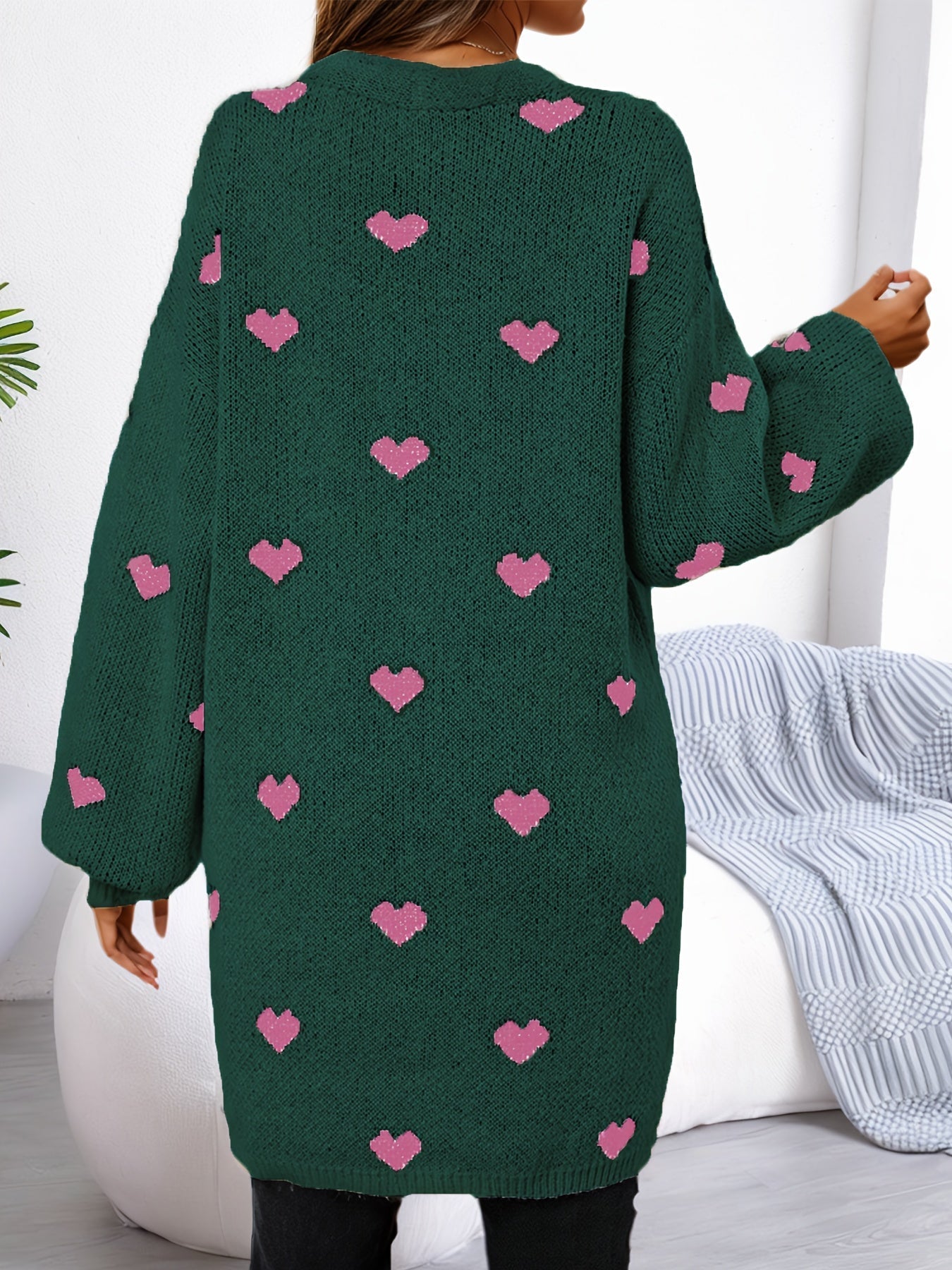Anne - Elegant Heart Pattern Cardigan