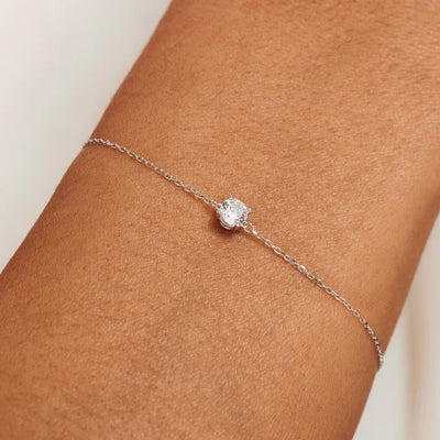 Cléa Moissanite Stone Bracelet